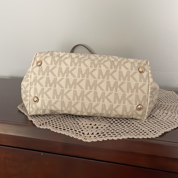 Michael Kors Logo print signature tote Vanilla Color - Picture 5 of 5